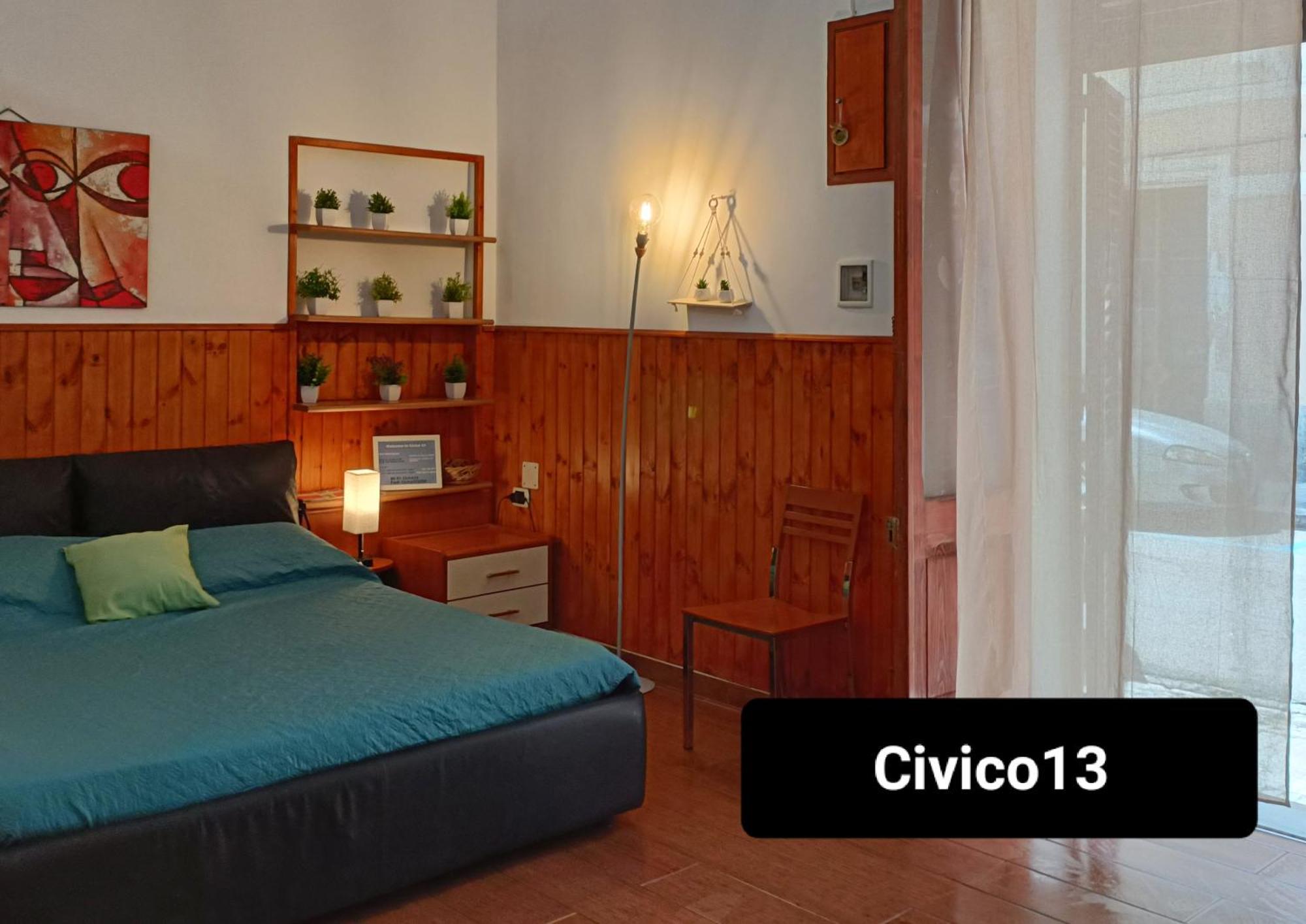 Civico 13 Apartment Brindisi Bagian luar foto